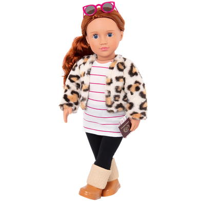 Travel outfit and accessories for 18-inch doll